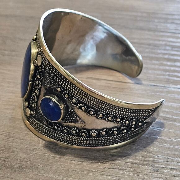 Vintage Artisan Made Silver Cuff with Lapis Lazuli Cabochons - Picture 2 of 7